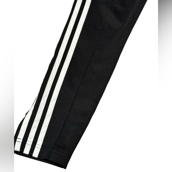 Women’s Adidas Pleated Track Pants Sz XS 3 Stripe Ankle Zip Joggers Black White - Picture 4 of 5